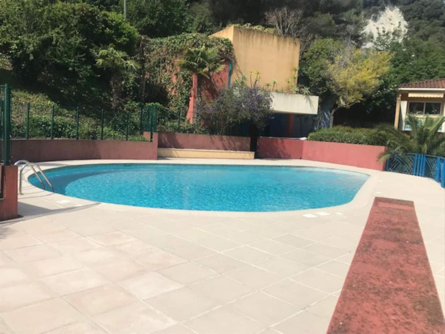 Peaceful Swimming Pool Near Menton Holiday home
